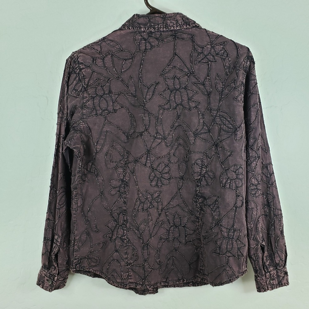 Chico's Blouse Women's Size 1 Purple Floral Frayed Embroidery Button Shirt - Picture 5 of 8